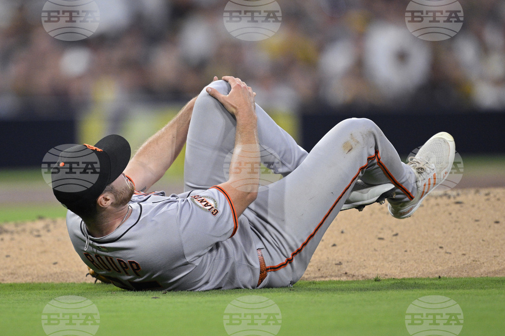 Giants Padres Baseball