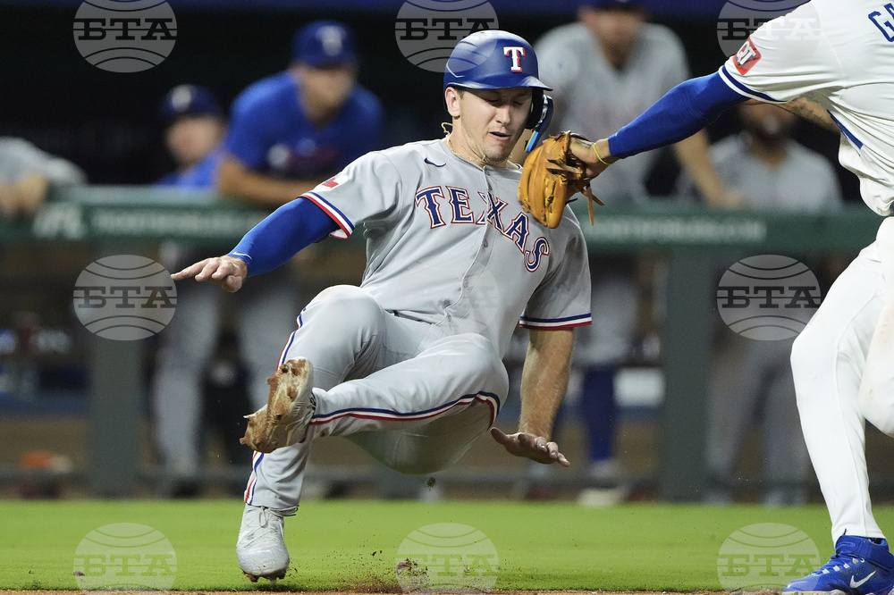APTOPIX Rangers Royals Baseball