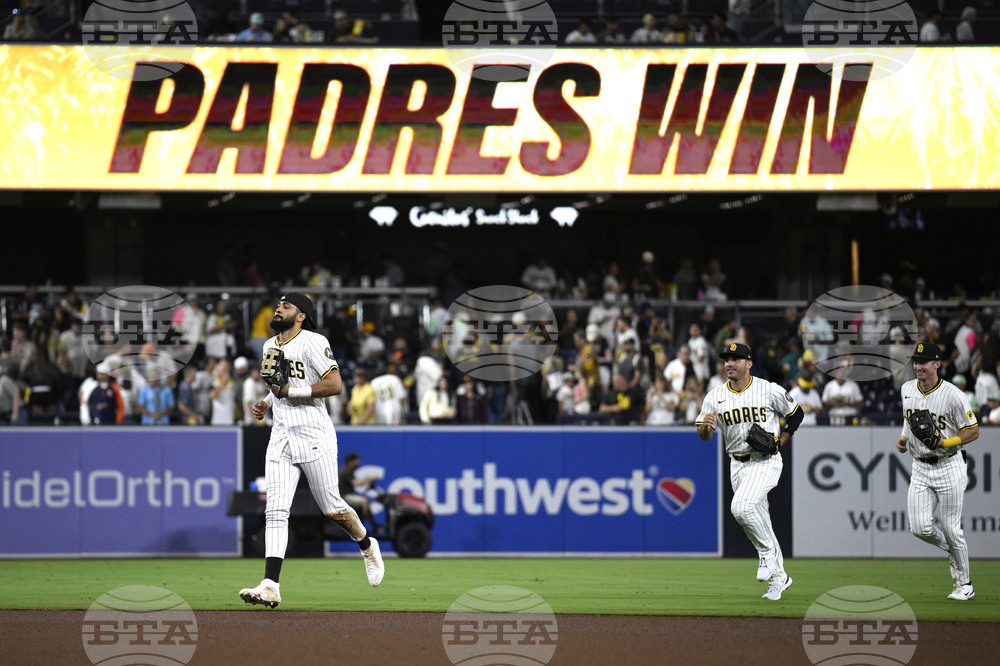 Giants Padres Baseball