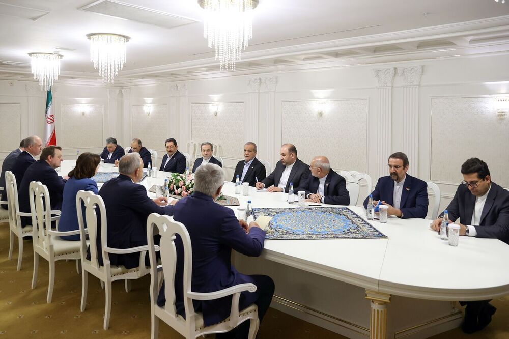 ИРНА: Иранският президент заяви, че посещението му в Беларус е начало на дългосрочно сътрудничество между двете страни