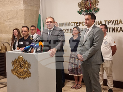 Министерство на труда и социалната политика - брифинг - техника и екипировка за действие при бедствени ситуации