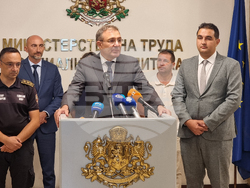 Министерство на труда и социалната политика - брифинг - техника и екипировка за действие при бедствени ситуации