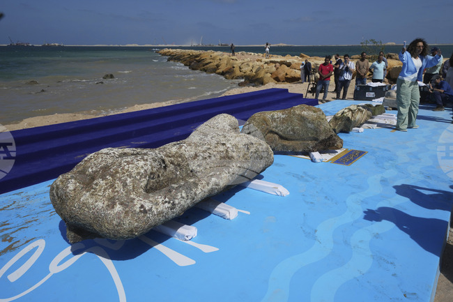 Египет извади нови артефакти от Средиземно море