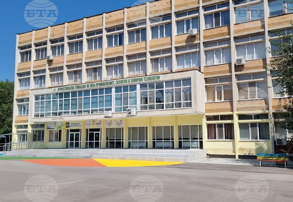 Ямбол - Професионална гимназия по лека промишленост - строеж на физкултурен салон