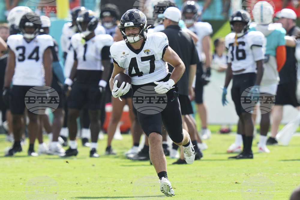 Dolphins Jaguars Football