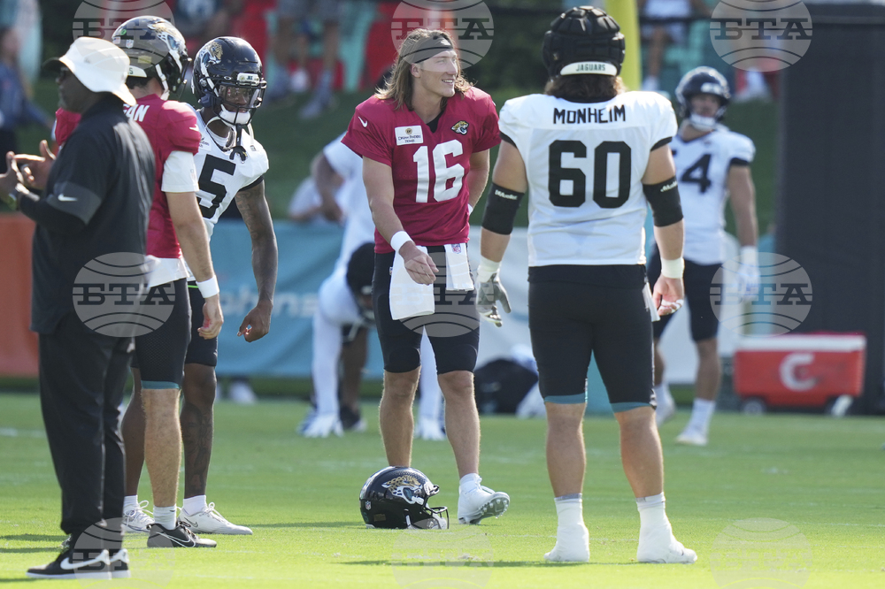 Dolphins Jaguars Football