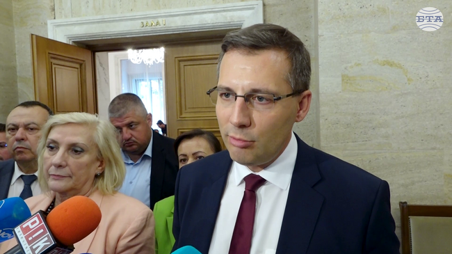 Предлагаме решения на проблема с безводието, които ще дадат резултат в рамките на месец-два, каза Станислав Анастасов от „ДПС-Ново начало“