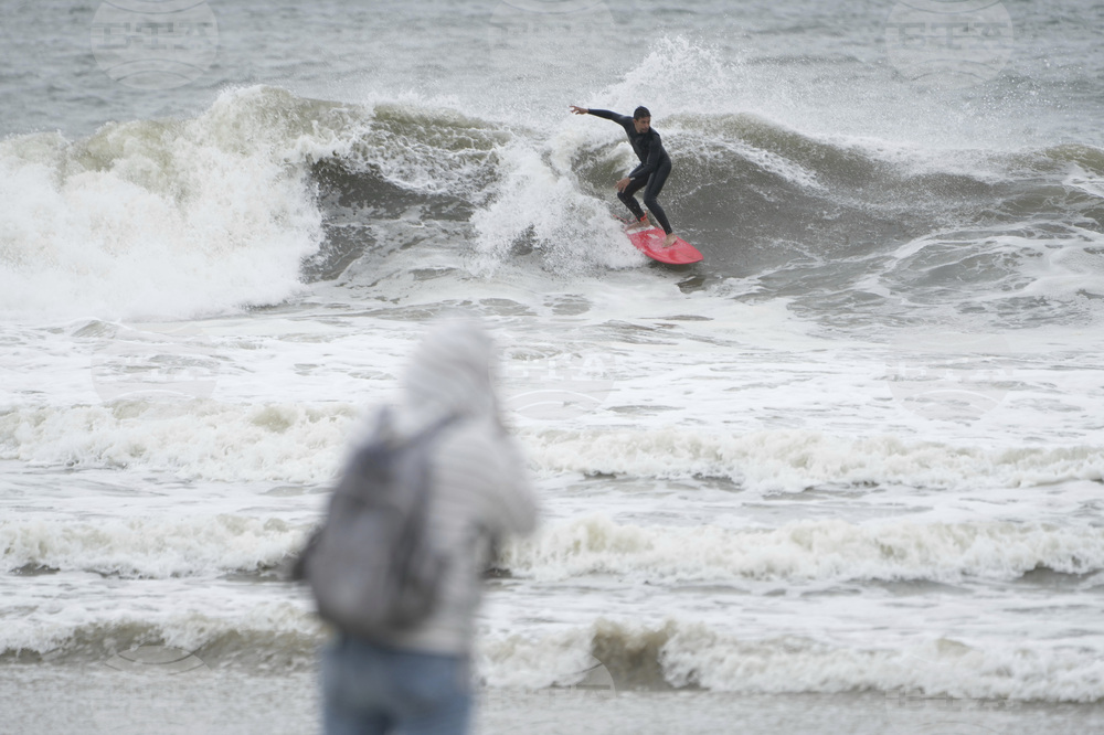 Storm Surfing
