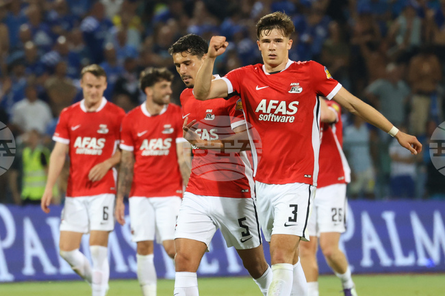 АЗ Алкмаар отказа Левски с два гола за три минути в реванша в Лигата на конференциите