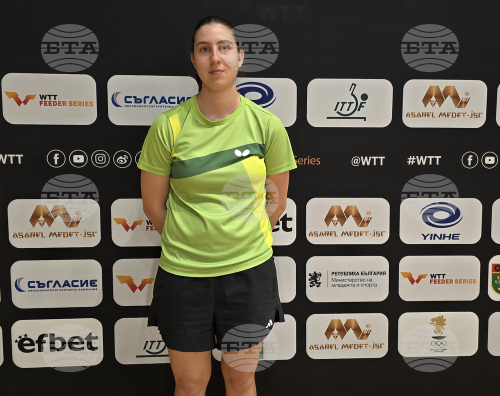 Калина Христова и Цветелина Георгиева се класираха за втория кръг на международния турнир по тенис на маса в Панагюрище