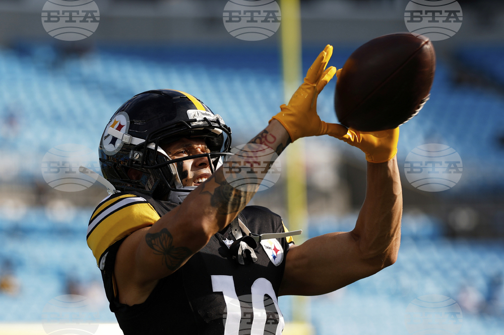 Panthers Steelers Football