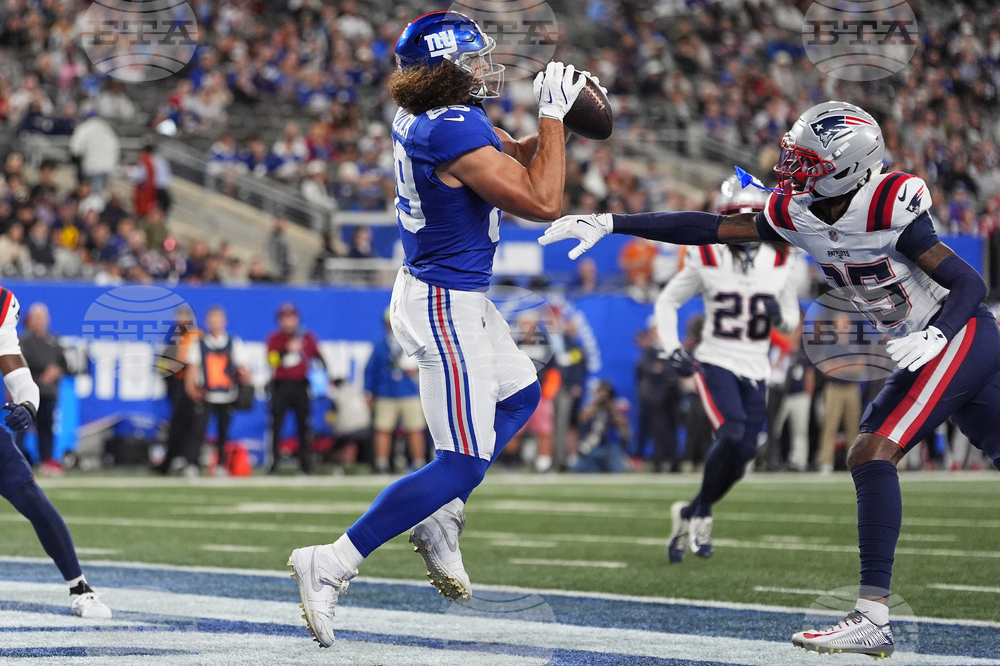 Patriots Giants Football
