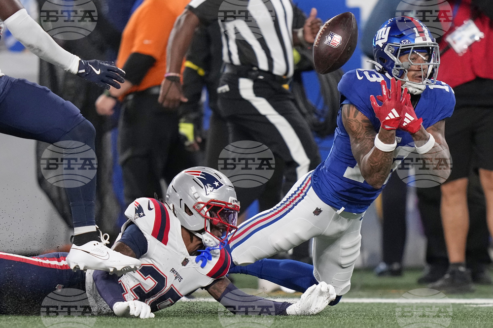Patriots Giants Football
