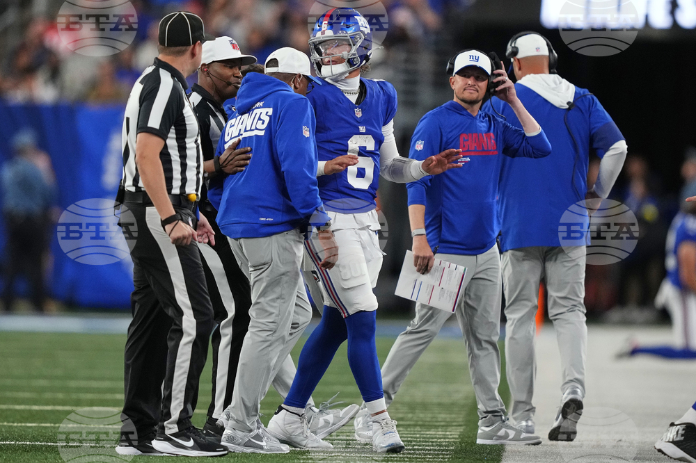 Patriots Giants Football