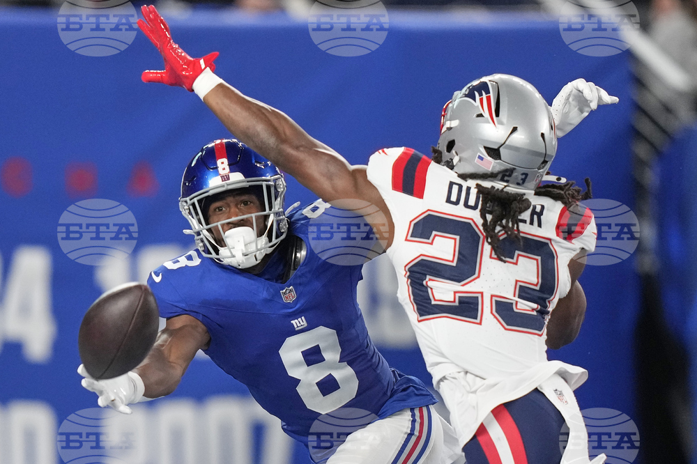 Patriots Giants Football