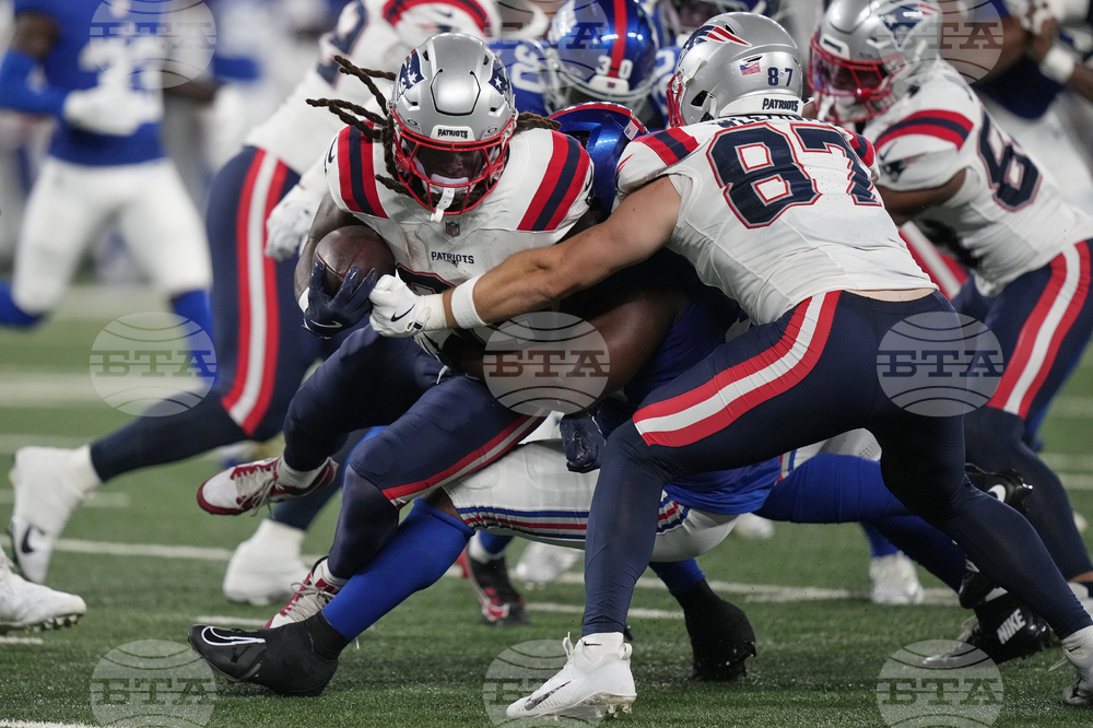 Patriots Giants Football