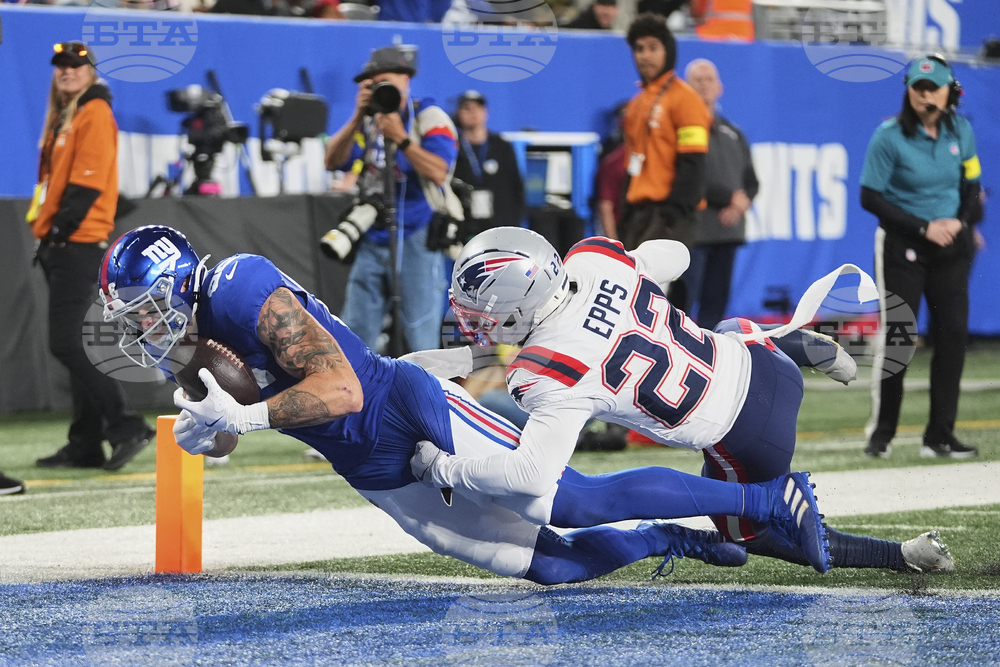 Patriots Giants Football