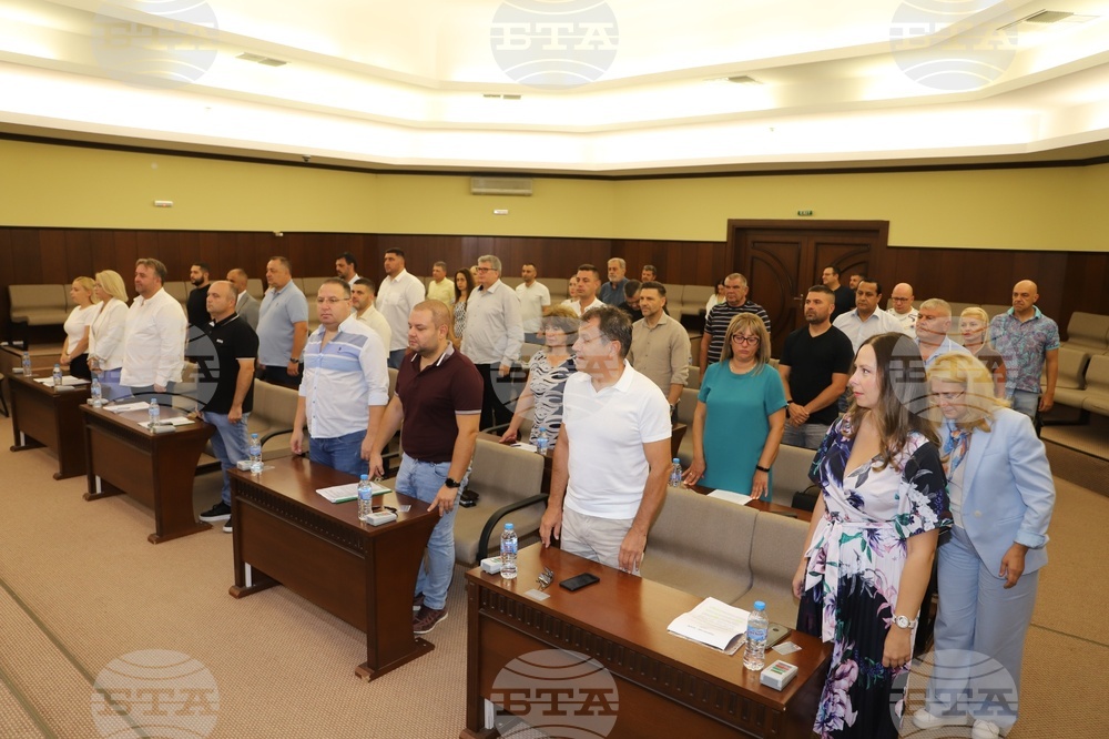 Съветниците в Хасково възложиха на кмета да сключи договор с „Тролейбусен транспорт“, който ще отговаря за реда и контрола на паркиране в общината
