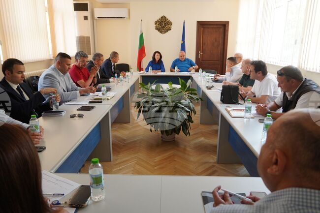 Просеките около девет критични електроповода в област Габрово ще бъдат почистени, съобщиха от областната администрация