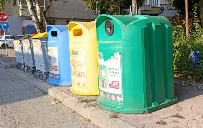 Община Шумен информира какъв е редът за изхвърляне на отпадъци в контейнерите за рециклиране