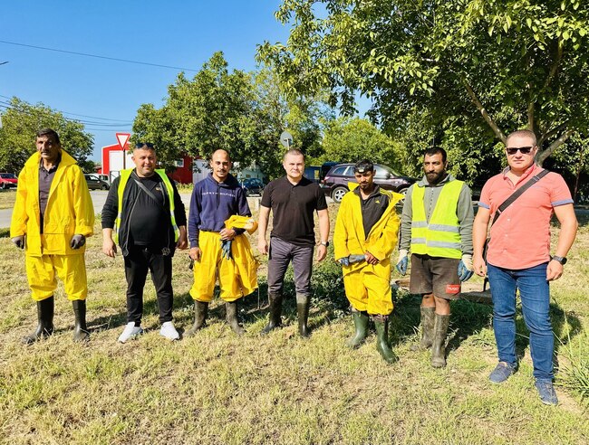 Община Русе инициира ръчно почистване на част от канализацията в Мартен