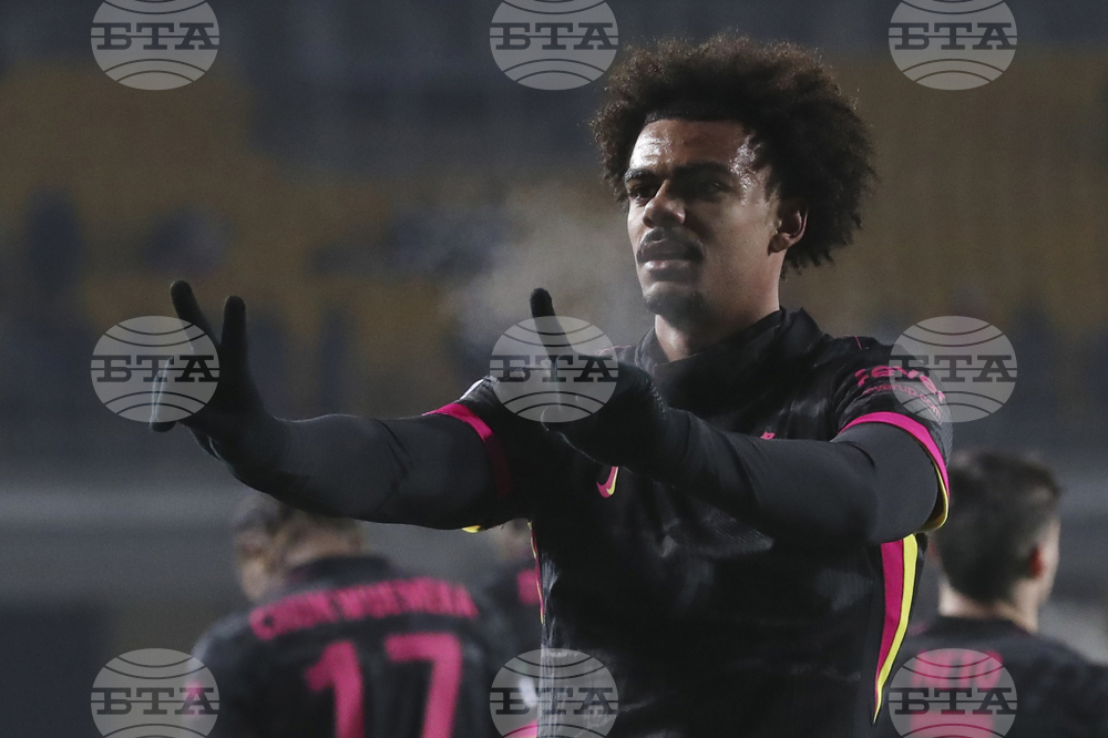 Виляреал подписа дългосрочен договор със защитника на Челси Ренато Вейга