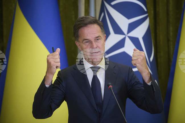 Марк Рюте: Членовете на НАТО могат да атакуват руски самолети, навлизащи във въздушното пространство на алианса, когато е необходимо