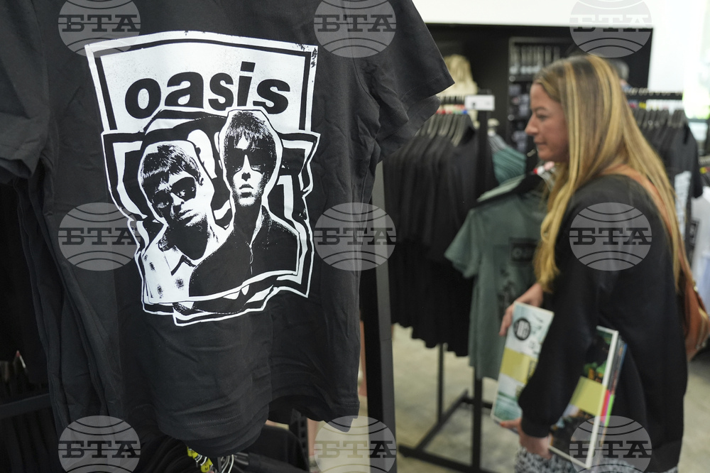 Oasis Pop-Up Shop
