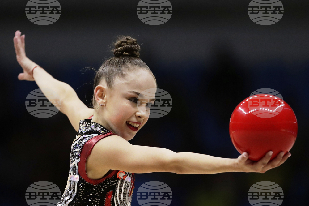 Стилияна Николова спечели сребърен медал в многобоя, Ева Брезалиева е осма на Световното първенство по художествена гимнастика в Бразилия