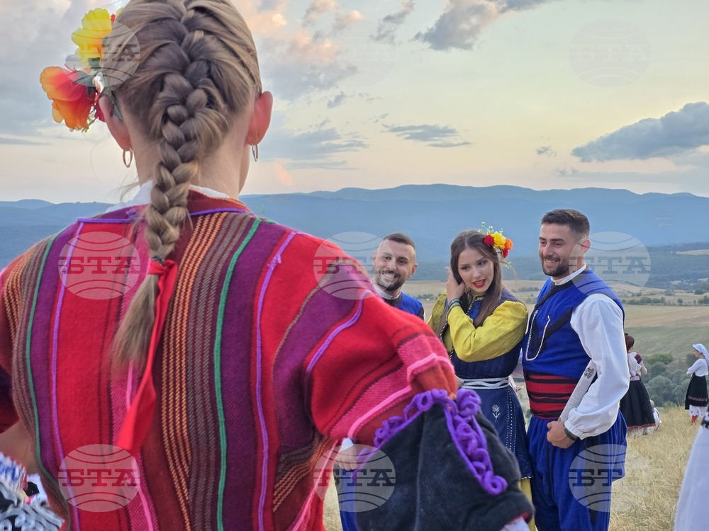 Zheravna Folk Costume Festival Brings to Life Bulgaria of over 100 Years Ago