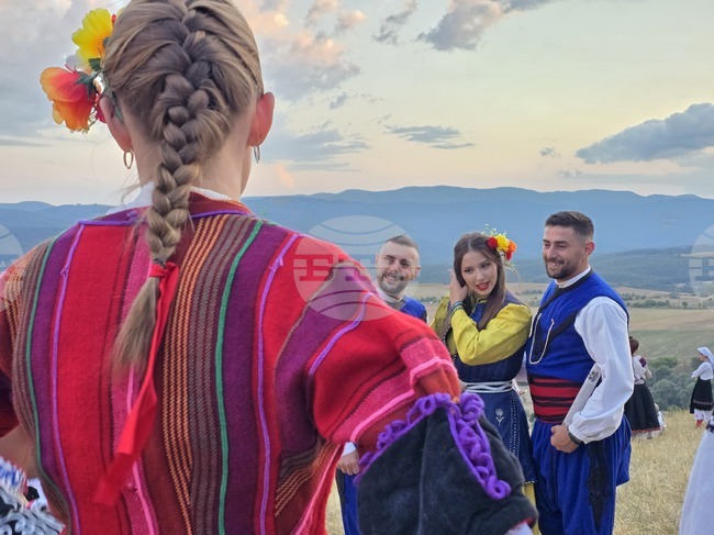Zheravna Folk Costume Festival Brings to Life Bulgaria of over 100 Years Ago