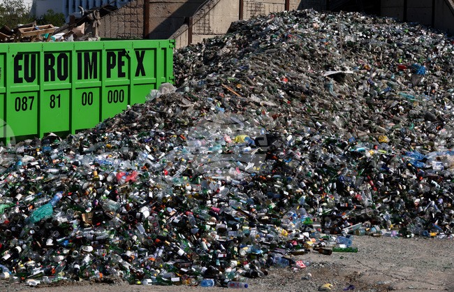 Колко битови отпадъци произвеждаме и кой плаща за тях: новите правила в Европейския съюз и в България