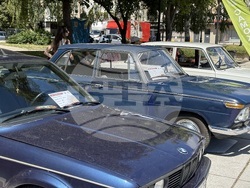 Самоков - ретро изложение на автомобили