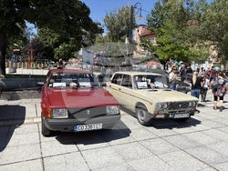 Самоков - ретро изложение на автомобили