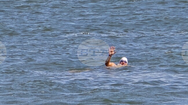Плувецът Цанко Цанков прави дарение на Музея на спорта