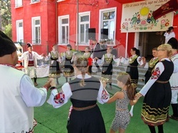 Село Екзарх Йосиф - празник на ябълката