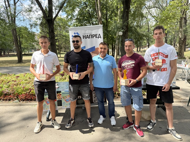 Община Русе: Млад татко спечели турнира „Не се сърди, човече“ в Русе