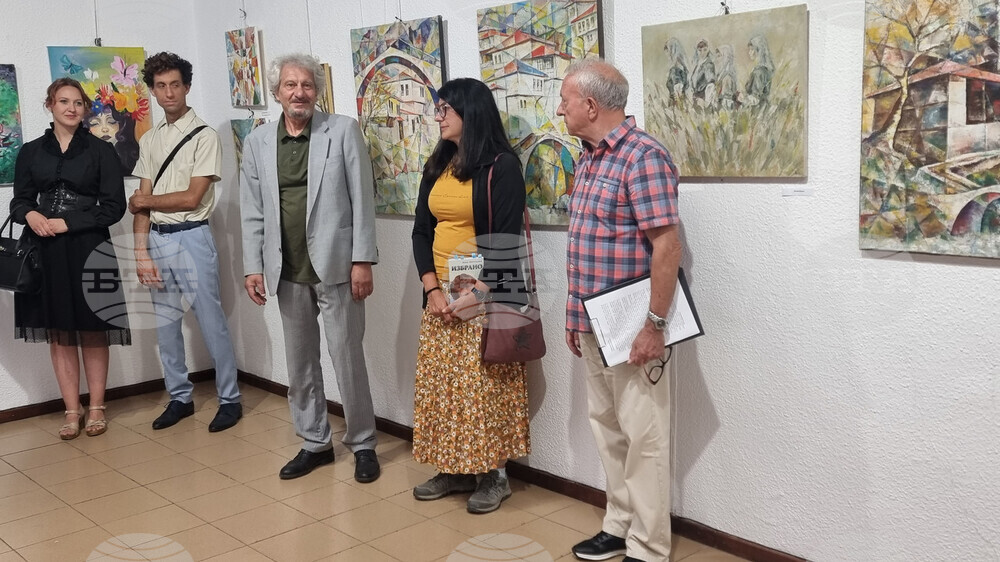Родопите са духовна планина, която запазва българския дух и автентичност, каза художникът Валери Валдиц на откриване на изложба в Смолян