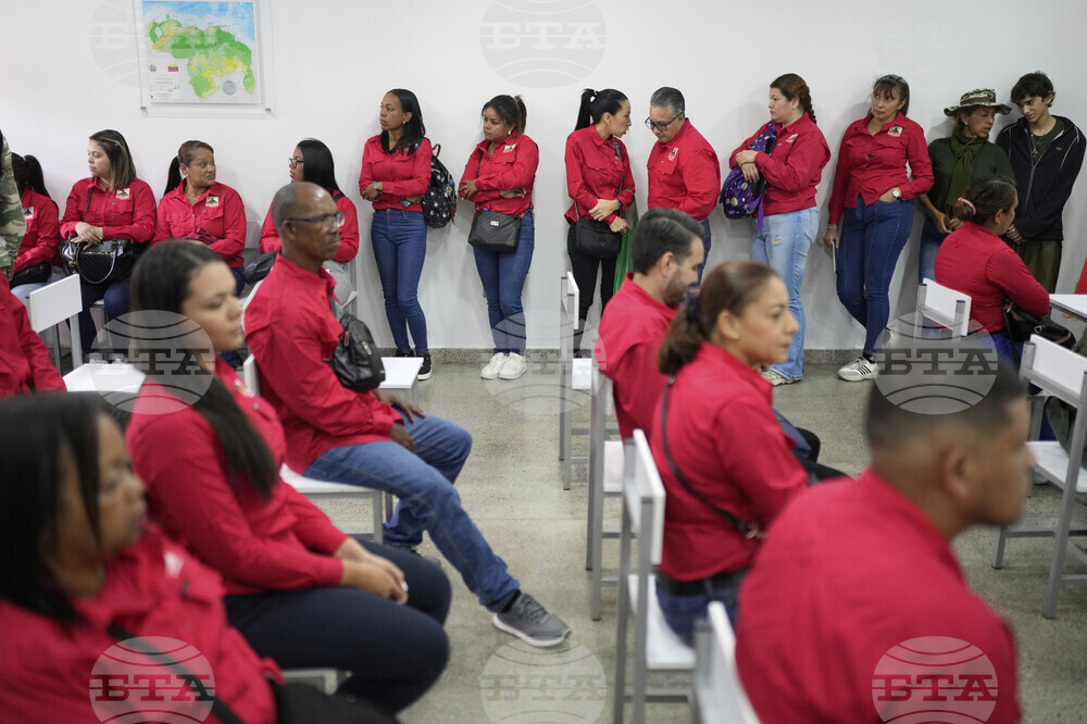 APTOPIX Venezuela Militias