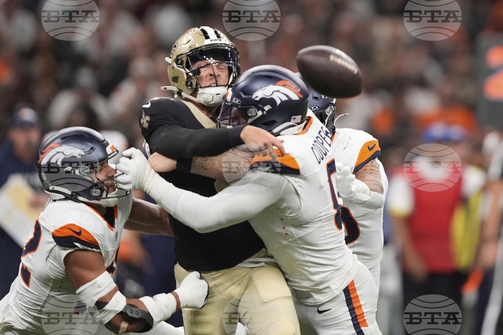 Broncos Saints Football