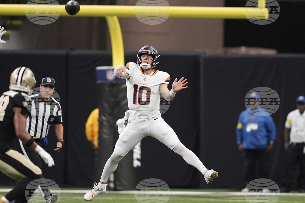 Broncos Saints Football