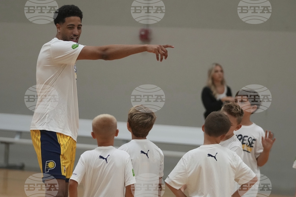 Pacers Haliburton Basketball