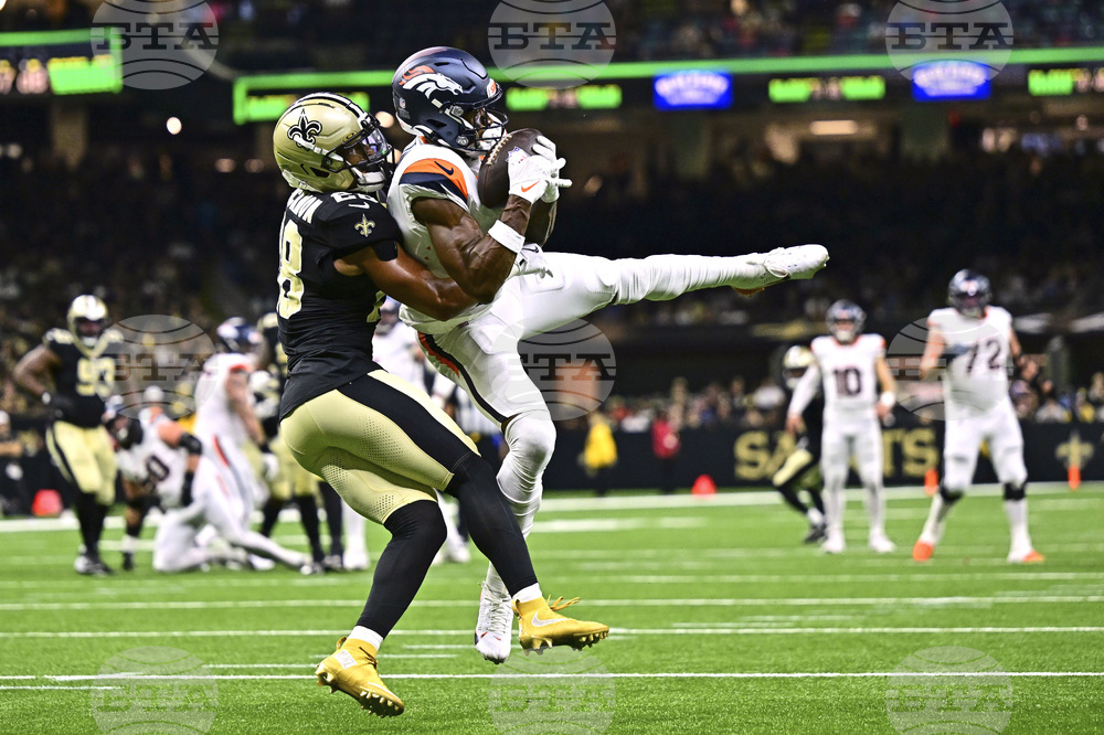 Broncos Saints Football