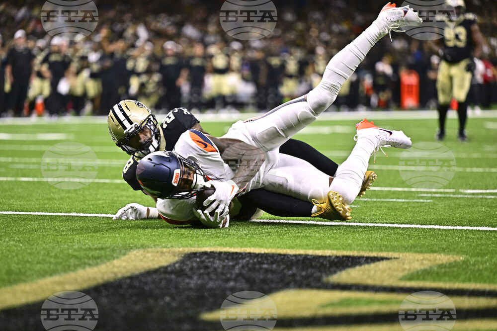 Broncos Saints Football