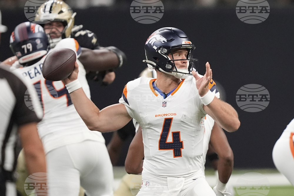 Broncos Saints Football