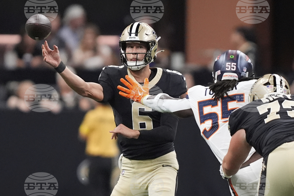 Broncos Saints Football