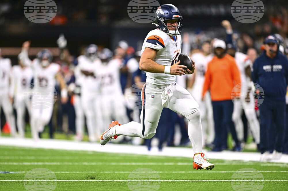 Broncos Saints Football