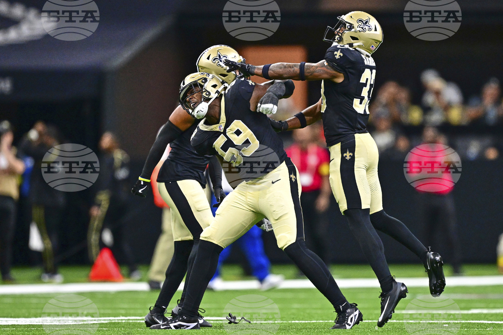 Broncos Saints Football