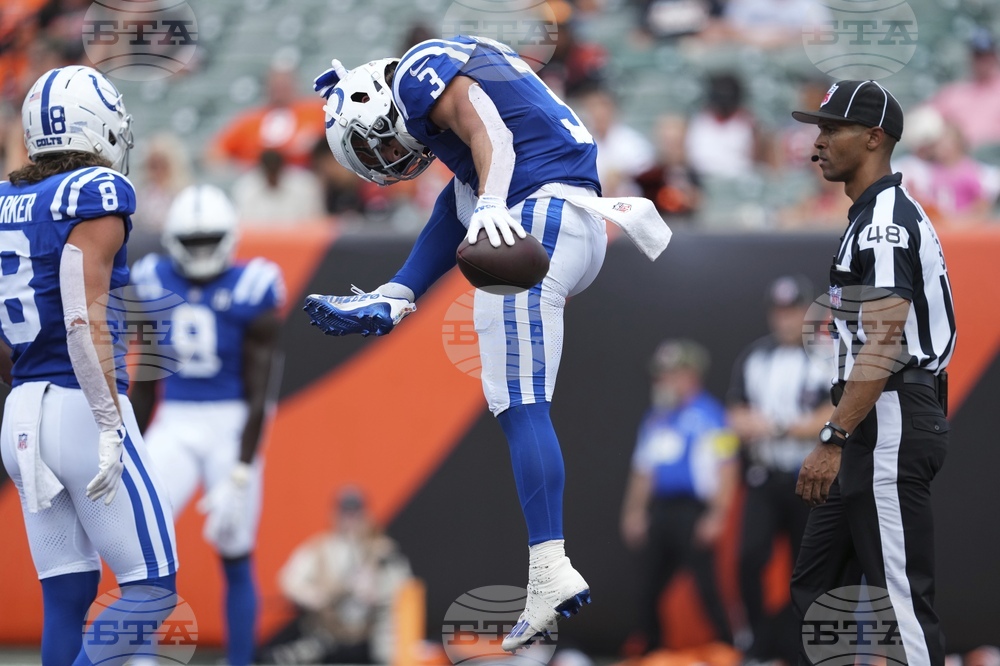 APTOPIX Colts Bengals Football