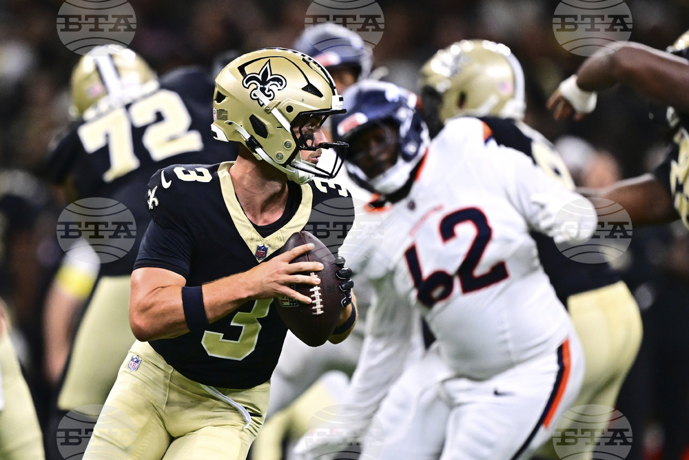 Broncos Saints Football